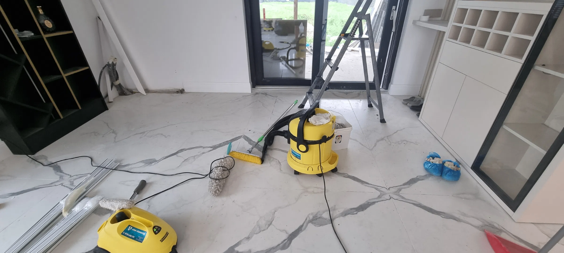 Curățenie după constructor